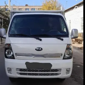 Kia Bongo 2015