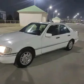 Mercedes-Benz 230E 1995