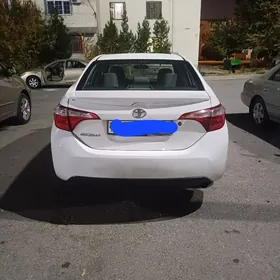 Toyota Corolla 2015