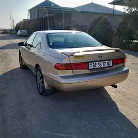 Toyota Camry 1999