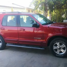 Ford Explorer 2004