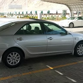 Toyota Camry 2004