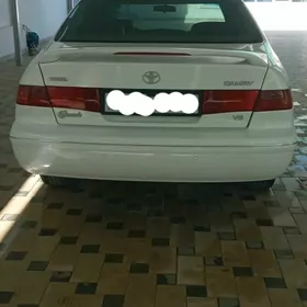 Toyota Camry 2000