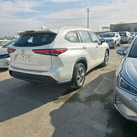 Toyota Highlander 2020