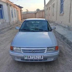 Opel Astra 1992