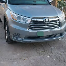 Toyota Highlander 2016