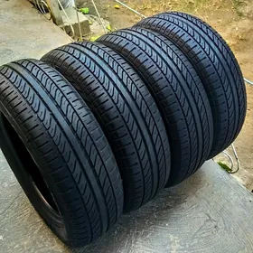 185.65.15  DUNLOP