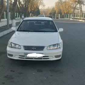 Toyota Camry 2001