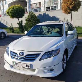 Toyota Camry 2011