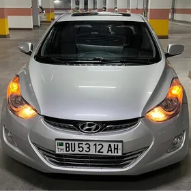 Hyundai Elantra 2012