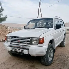 Mitsubishi Pajero 1996