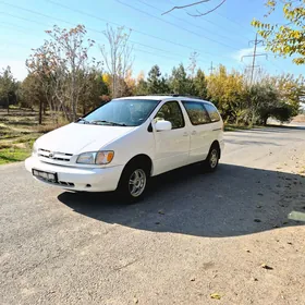 Toyota Sienna 2000