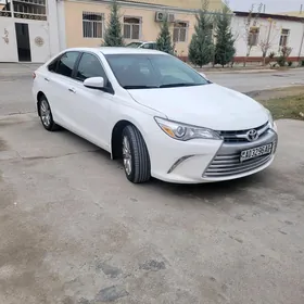 Toyota Camry 2017