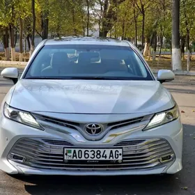 Toyota Camry 2020