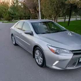 Toyota Camry 2016