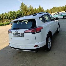 Toyota RAV4 2018