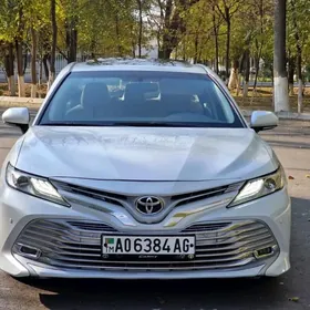 Toyota Camry 2020