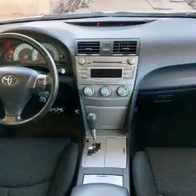 Toyota Camry 2010