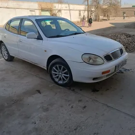 Daewoo Leganza 1998