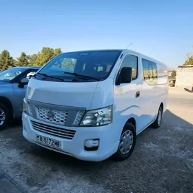 Nissan NV3500 2018