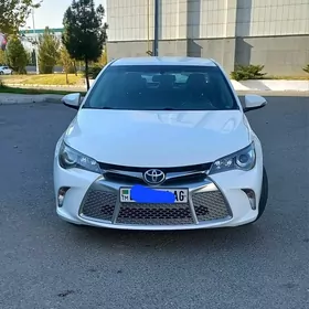 Toyota Camry 2017