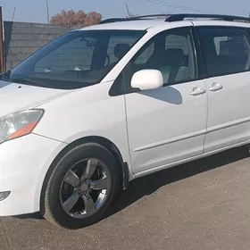 Toyota Sienna 2008