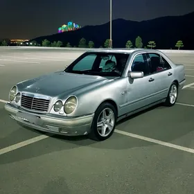 Mercedes-Benz E320 1996