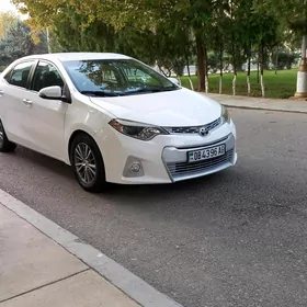 Toyota Corolla 2015