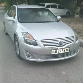 Nissan Altima 2008