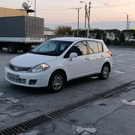 Nissan Versa 2010