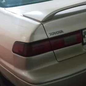 Toyota Camry 1998