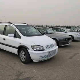 Opel Zafira 2002