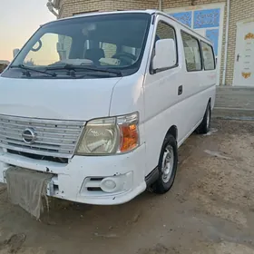 Nissan Urvan 2009