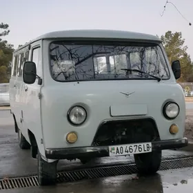 UAZ Profi 1999