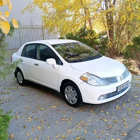 Nissan Versa 2010