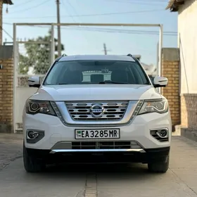 Nissan Pathfinder 2018