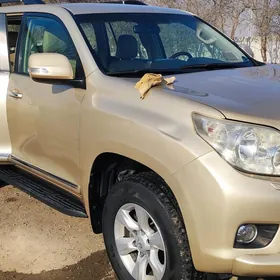 Toyota Land Cruiser Prado 2010