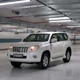 Toyota Land Cruiser Prado 2010