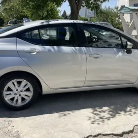 Nissan Versa 2020