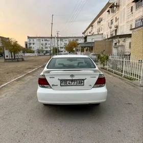 Toyota Camry 2003