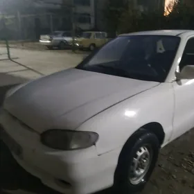 Hyundai Accent 1998