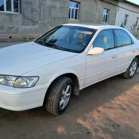 Toyota Camry 1998