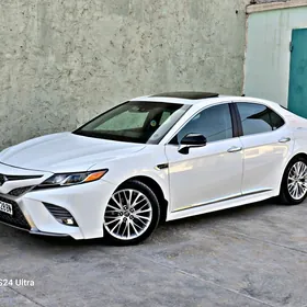 Toyota Camry 2018