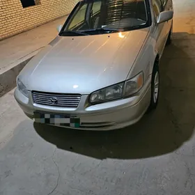 Toyota Camry 1999