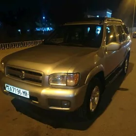 Nissan Pathfinder 2004