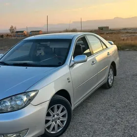 Toyota Camry 2004