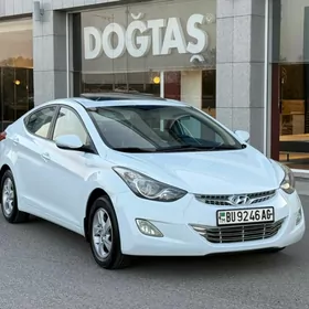 Hyundai Elantra 2013