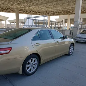 Toyota Camry 2010