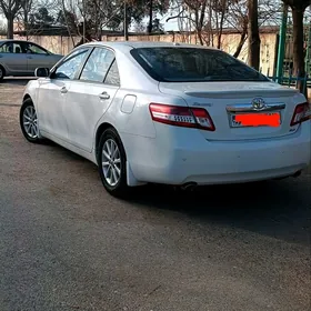 Toyota Camry 2010