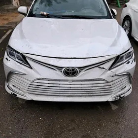 Toyota Camry 2023